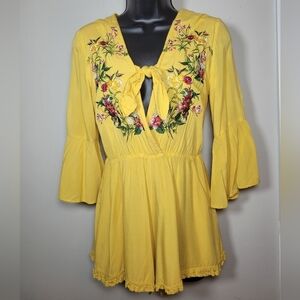 Peach Love California Embroidered Floral Romper sz S